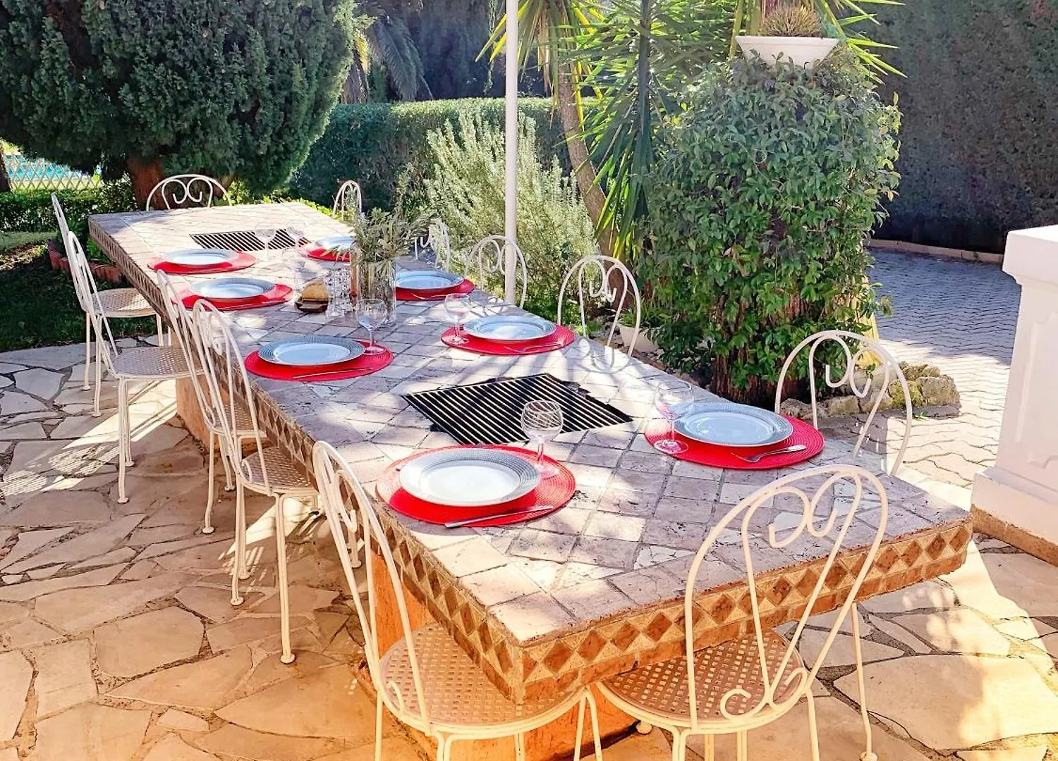 Villa Au Calme A Sanary, Climatisee, Avec Piscine