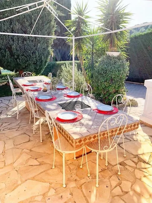 Villa Au Calme A Sanary, Climatisee, Avec Piscine 0*, Sanary-sur-Mer France